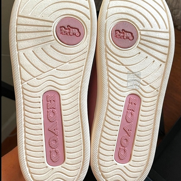 COACH Clip Low Top Blossom Pink Leather Sneaker - Picture 4 of 7